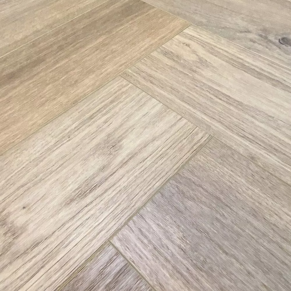 EX105 Дуб Одда (Oak Odda)